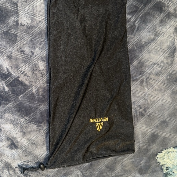 BBL Pillow - Picture 3 of 4